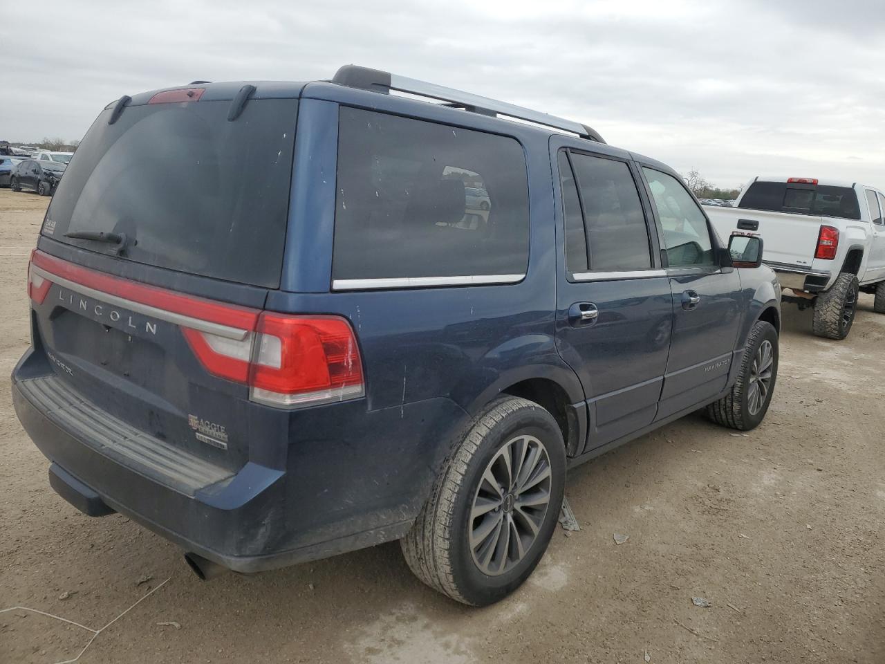 Изображение 3 2015 LINCOLN NAVIGATOR  2015 с VIN 5LMJJ2HT3FEJ13053