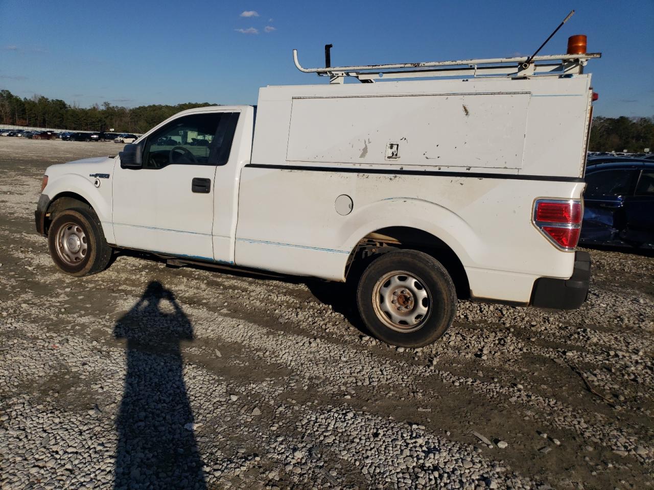Obraz 2 z 2010 FORD F150  2010 z VIN 1FTMF1CW1AKA46478