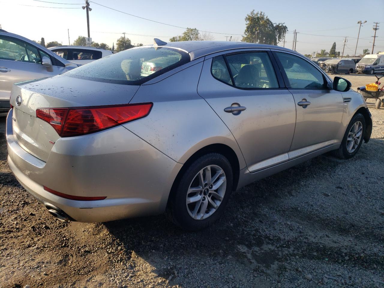 Obraz 3 z 2011 KIA OPTIMA LX 2011 z VIN KNAGM4A76B5096693