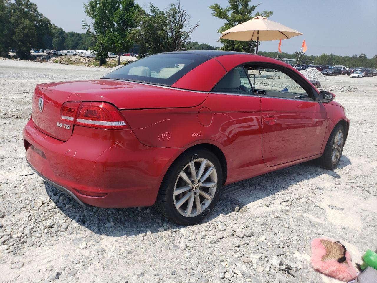 Image 3 of 2013 VOLKSWAGEN EOS KOMFORT 2013 with VIN WVWBW8AH0DV007159