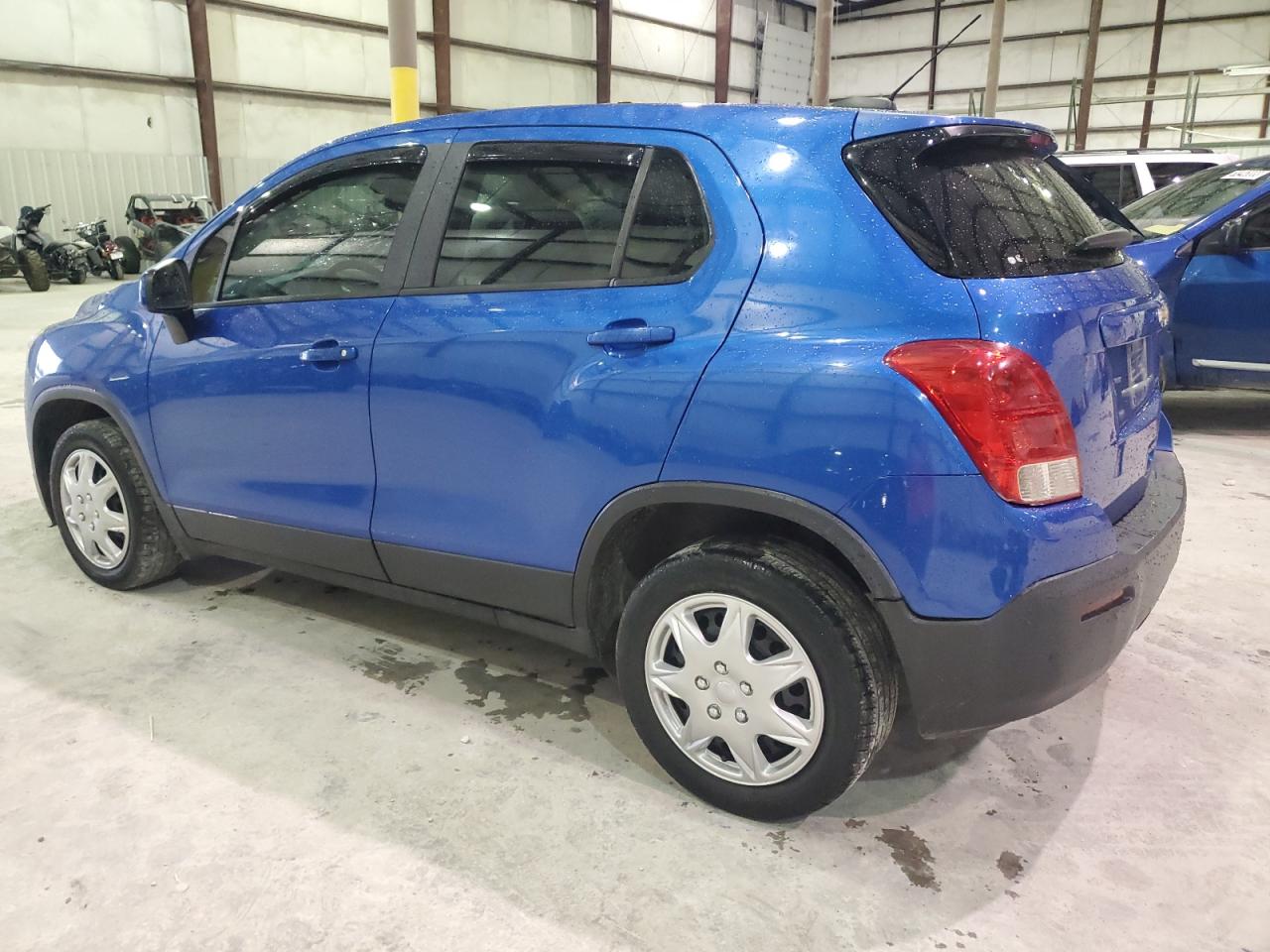 Изображение 2 2015 CHEVROLET TRAX LS 2015 с VIN KL7CJKSB8FB205368