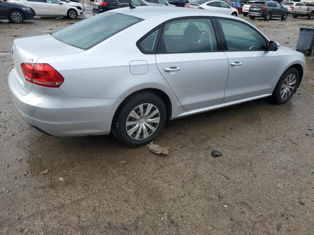 Изображение 3 2015 VOLKSWAGEN PASSAT S 2015 с VIN 1VWAT7A32FC061352