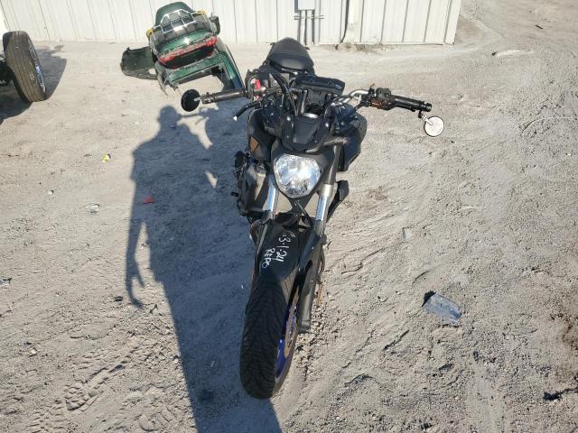 Obraz 2 z 2015 YAMAHA FZ07  2015 z VIN JYARM06EXFA000410