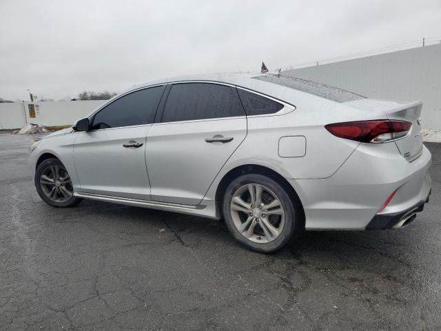 Image 2 of 2019 HYUNDAI SONATA LIMITED 2019 with VIN 5NPE34AFXKH816565