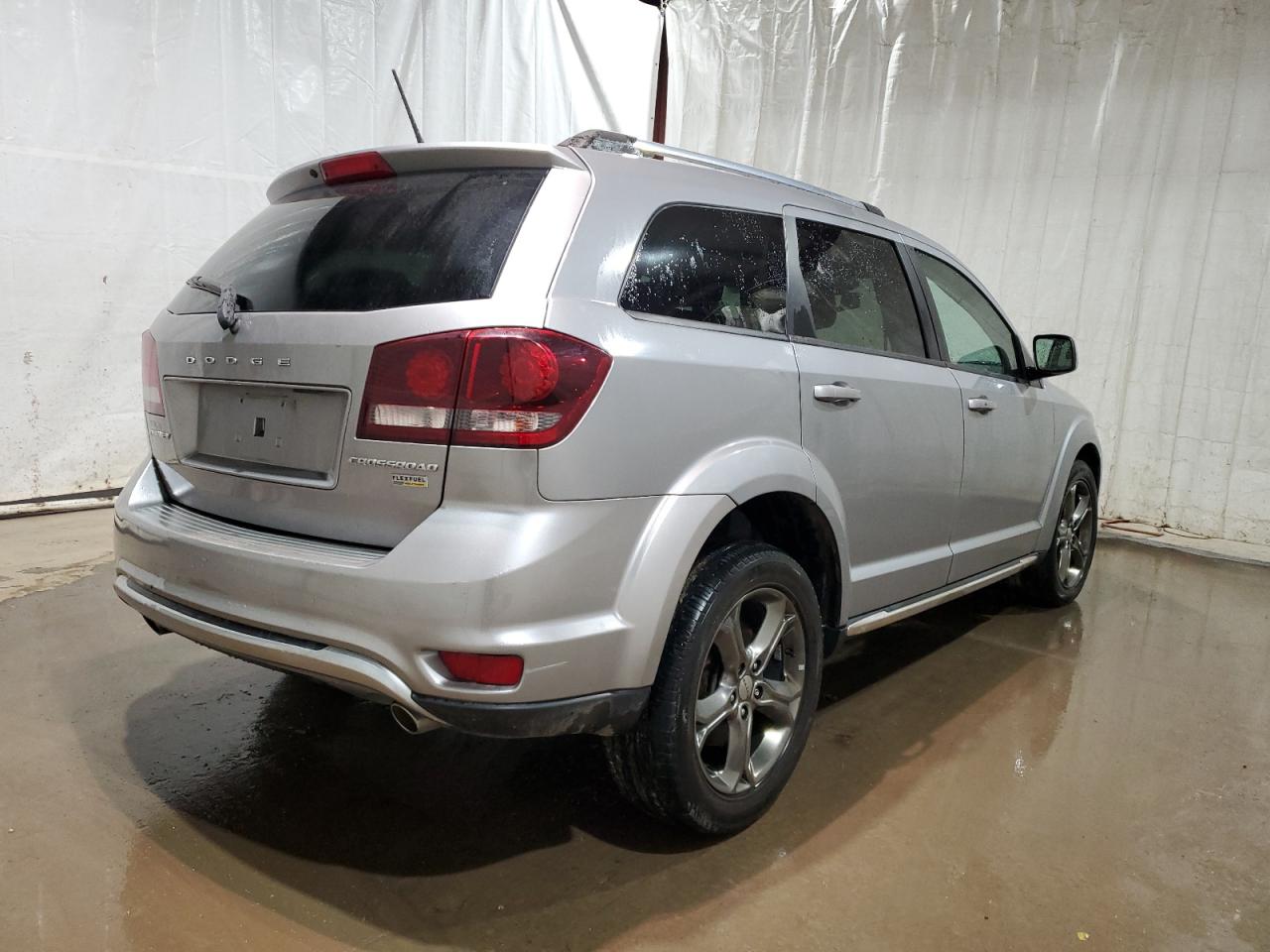 Image 3 of 2016 DODGE JOURNEY CROSSROAD 2016 with VIN 3C4PDCGG3GT194320