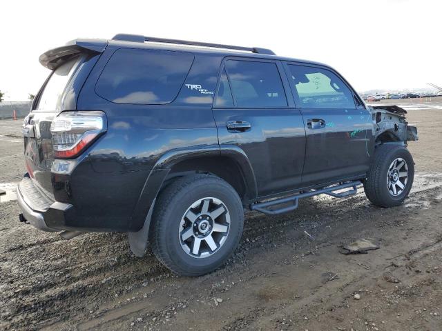 Obraz 3 z 2020 TOYOTA 4RUNNER SR5/SR5 PREMIUM 2020 z VIN JTEBU5JR8L5749168