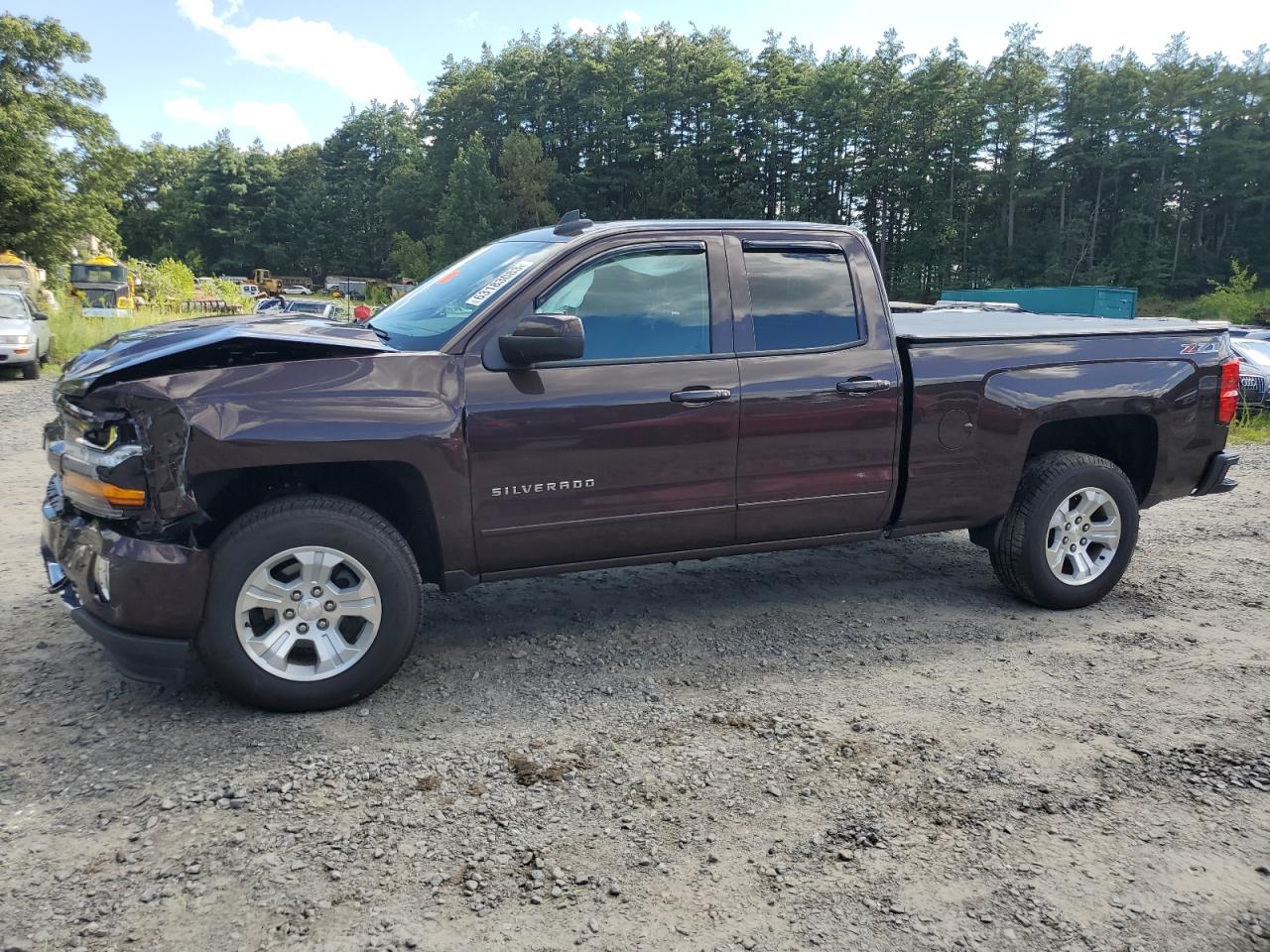 Image 1 of 2016 CHEVROLET SILVERADO K1500 LT 2016 with VIN 1GCVKREC3GZ269669