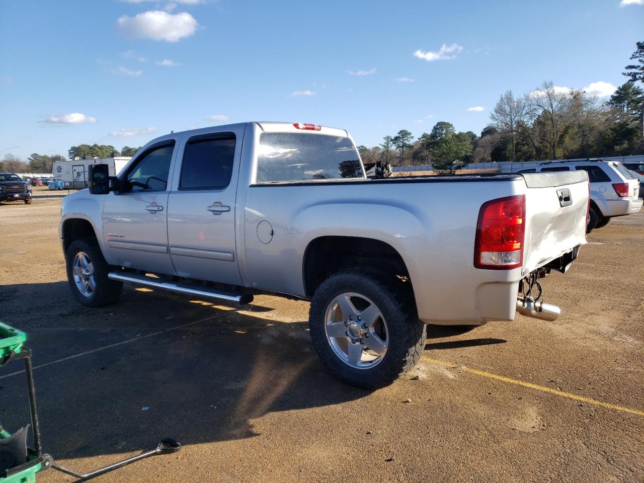 Изображение 2 2013 GMC SIERRA K2500 SLT 2013 с VIN 1GT121E8XDF177550