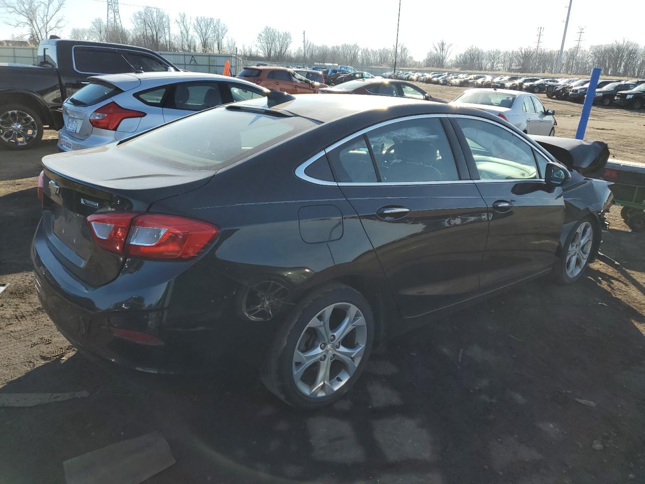 Obraz 3 z 2018 CHEVROLET CRUZE PREMIER 2018 z VIN 1G1BF5SM3J7105945