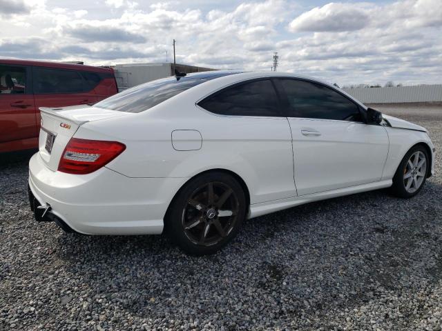 Image 3 of 2014 MERCEDES-BENZ C 350 4MATIC 2014 with VIN WDDGJ8JB8EG201238