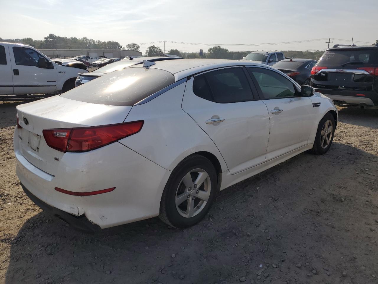 Obraz 3 z 2015 KIA OPTIMA LX 2015 z VIN KNAGM4A74F5651503