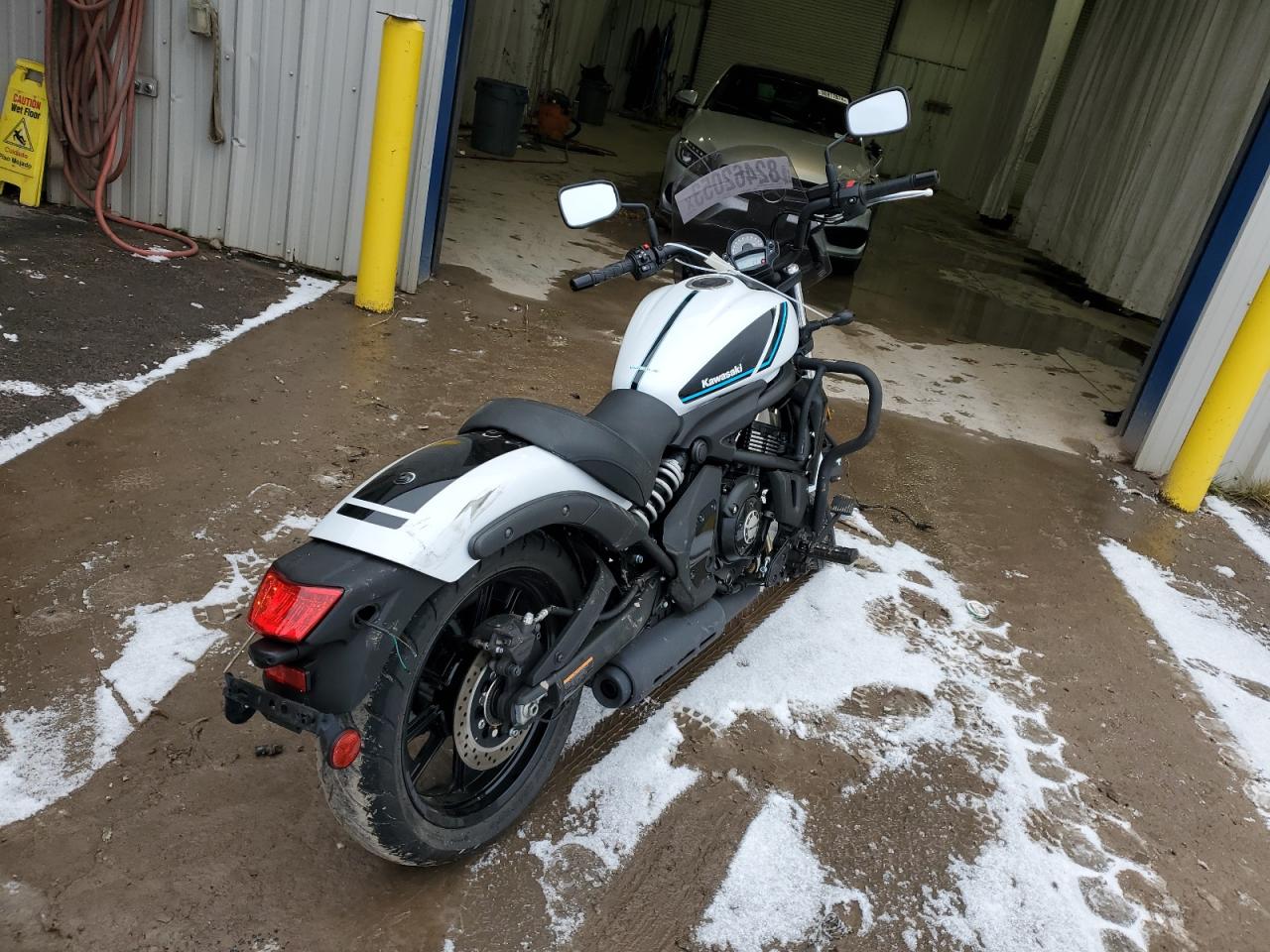 Obraz 3 z 2021 KAWASAKI EN650 C 2021 z VIN JKAENEC14MDA03911