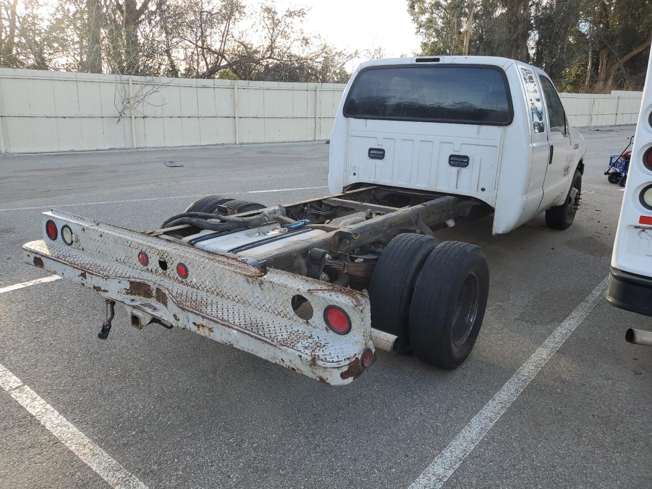Obraz 3 z 2005 FORD F350 SUPER DUTY 2005 z VIN 1FDWX36P45EC38158