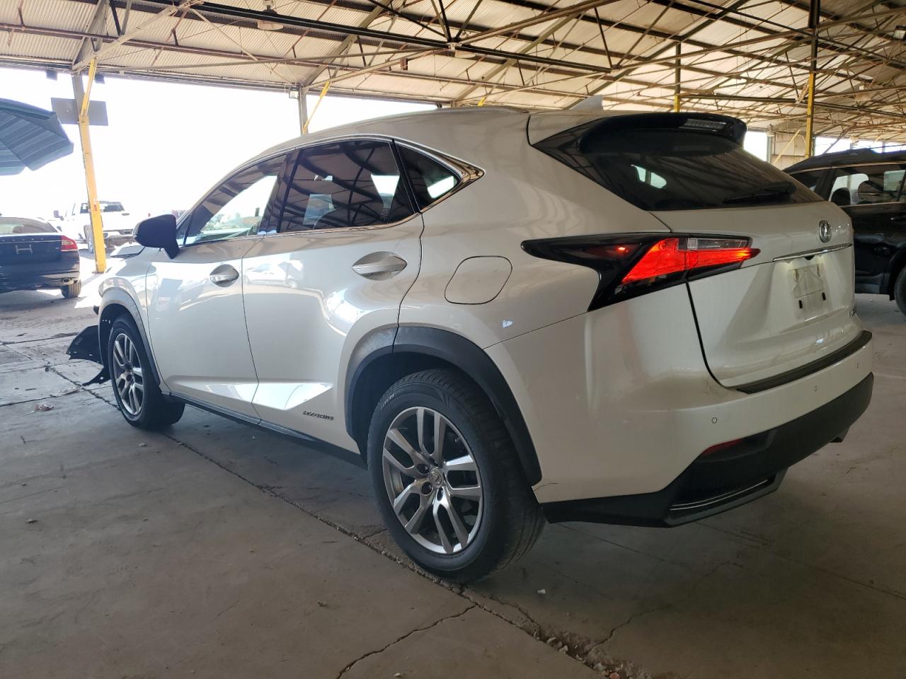 Изображение 2 2015 LEXUS NX 300H 2015 с VIN JTJBJRBZ4F2021062