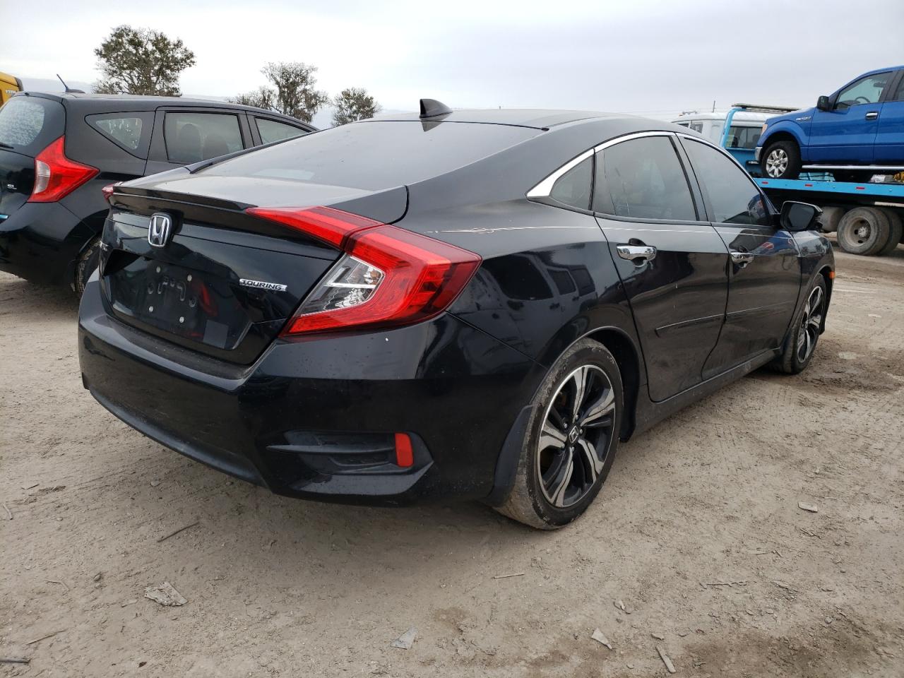Obraz 3 z 2016 HONDA CIVIC TOURING 2016 z VIN 19XFC1F92GE001259