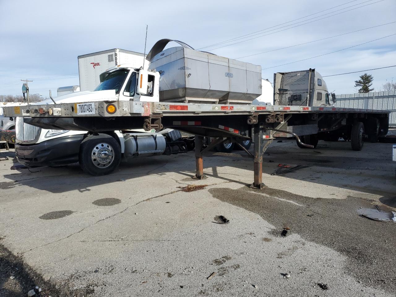 Obraz 2 z 2007 UTILITY FLATBED TR 2007 z VIN 1UYFS24877A065109