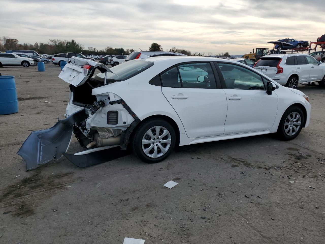 Изображение 3 2020 TOYOTA COROLLA LE 2020 с VIN 5YFEPRAE9LP117845
