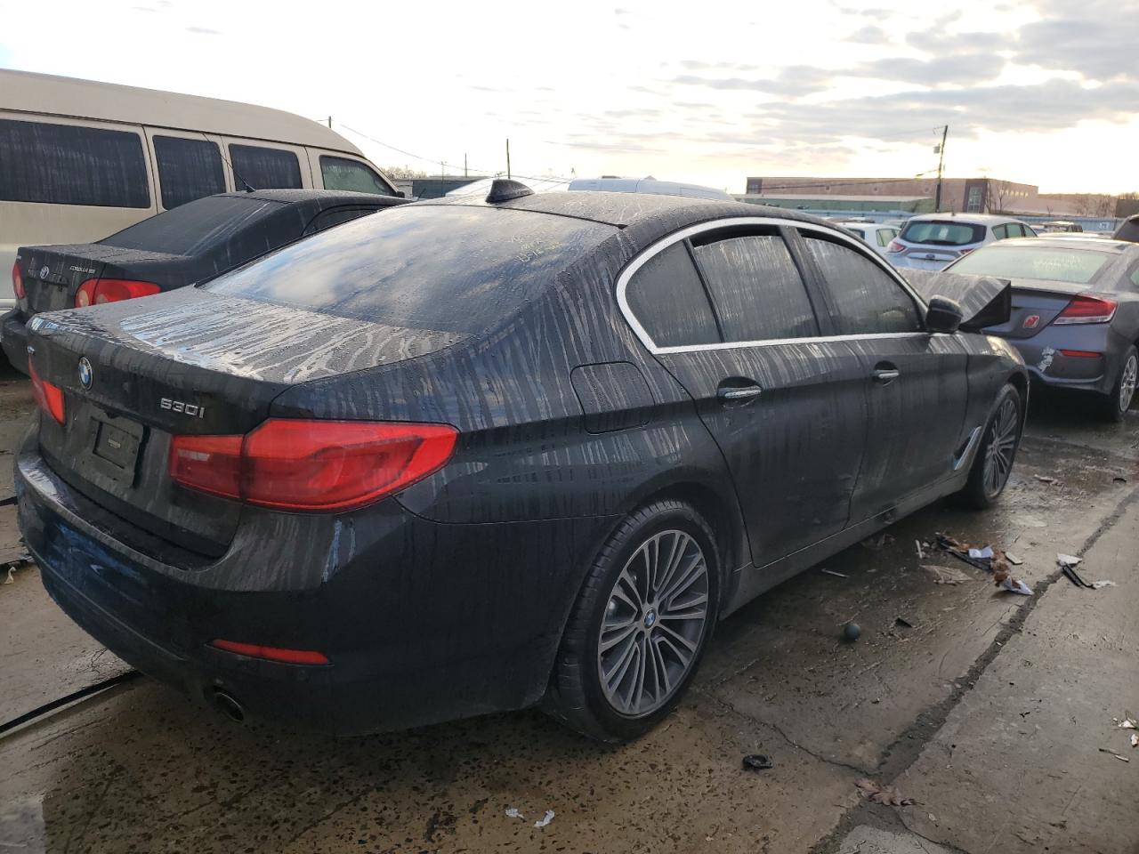 Obraz 3 z 2018 BMW 530 XI 2018 z VIN WBAJA7C53JG909616