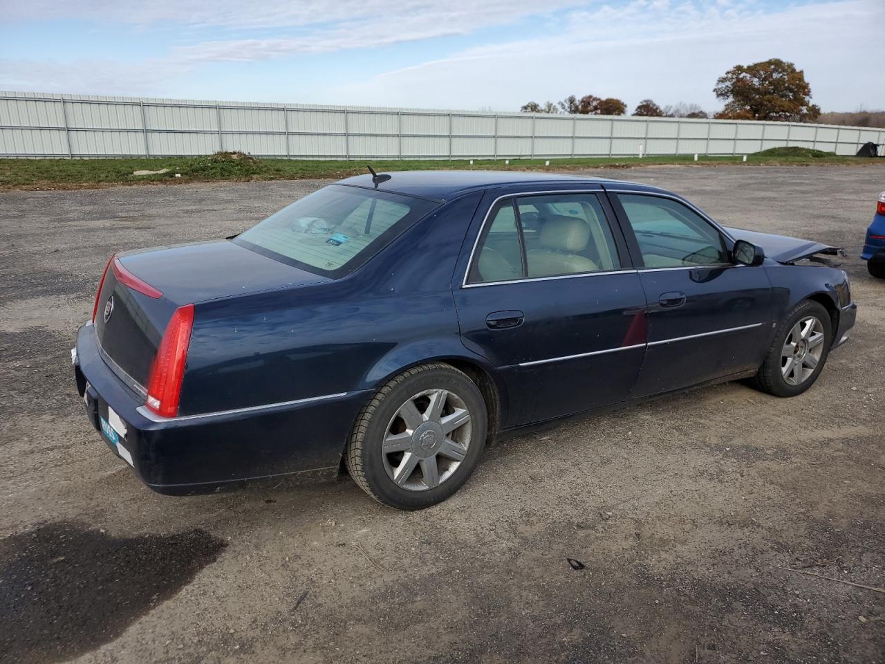 Image 3 of 2006 CADILLAC DTS  2006 with VIN 1G6KD57Y66U100615