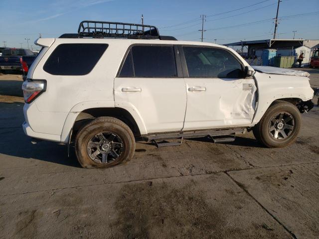 Obraz 3 z 2022 TOYOTA 4RUNNER TRAIL 2022 z VIN JTETU5JR0N6026853