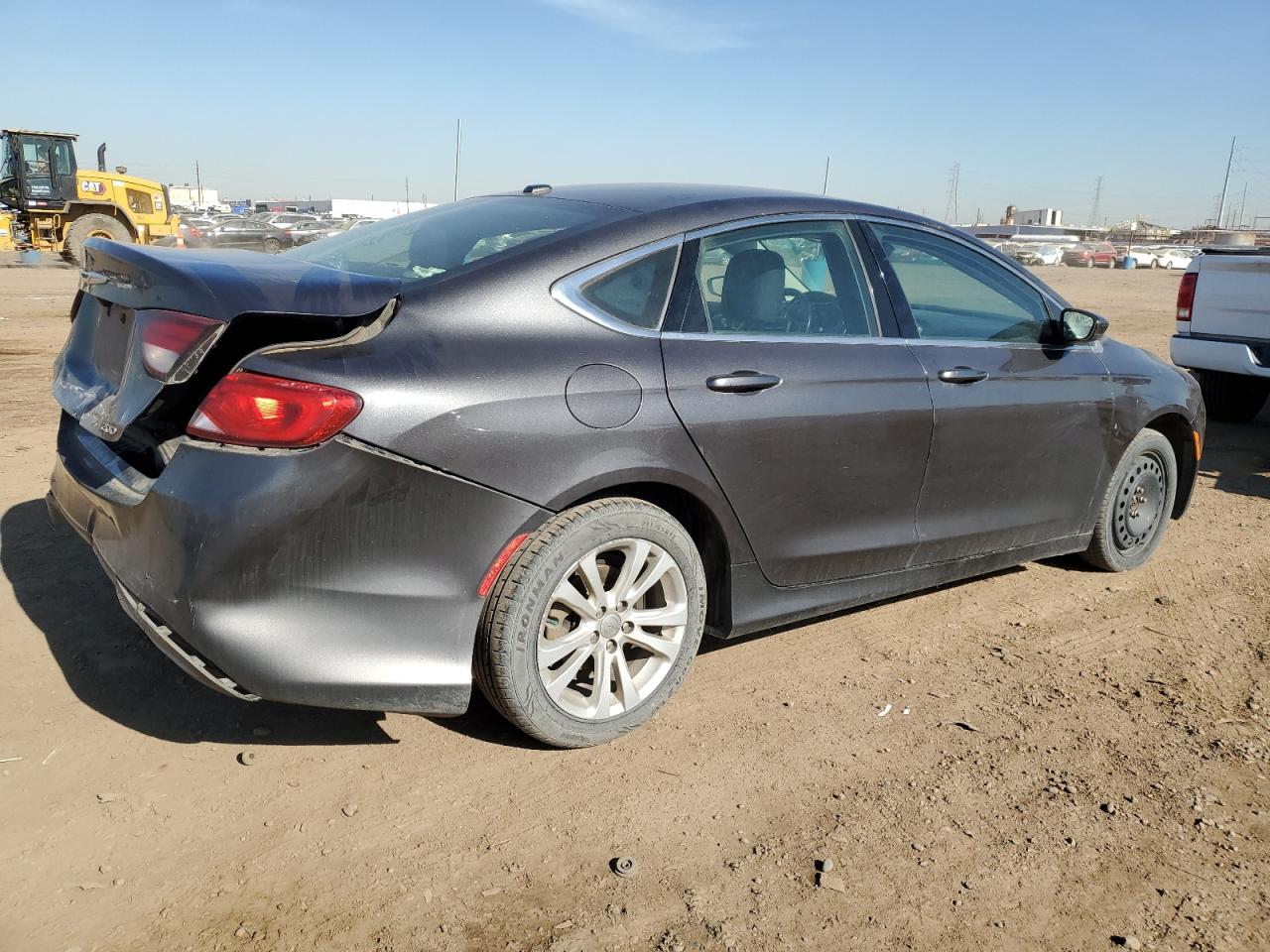 Изображение 3 2015 CHRYSLER 200 LIMITED 2015 с VIN 1C3CCCAB6FN685109