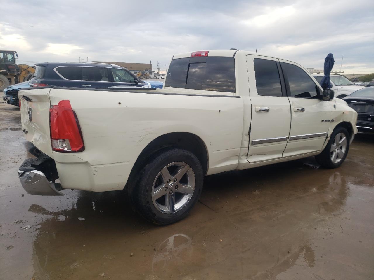 Image 3 of 2010 DODGE RAM 1500  2010 with VIN 1D7RB1GTXAS225982