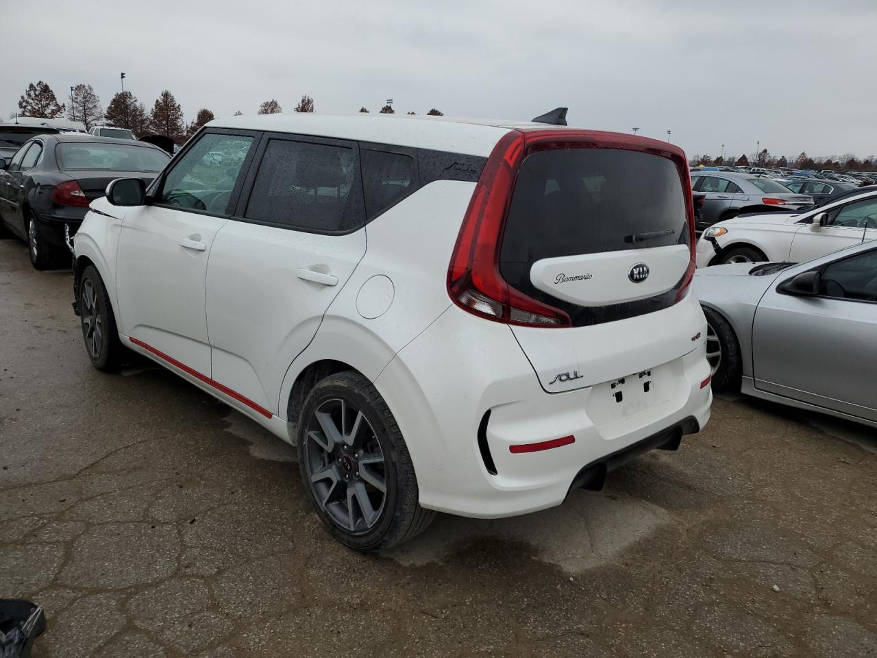 Obraz 2 z 2020 KIA SOUL GT LINE 2020 z VIN KNDJ63AU9L7095448