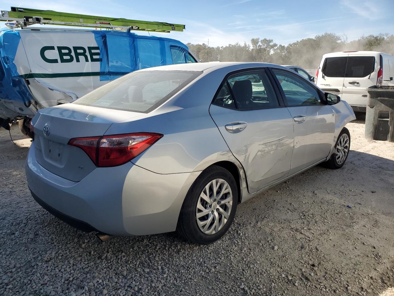 Image 3 of 2018 TOYOTA COROLLA L 2018 with VIN 5YFBURHE7JP846070
