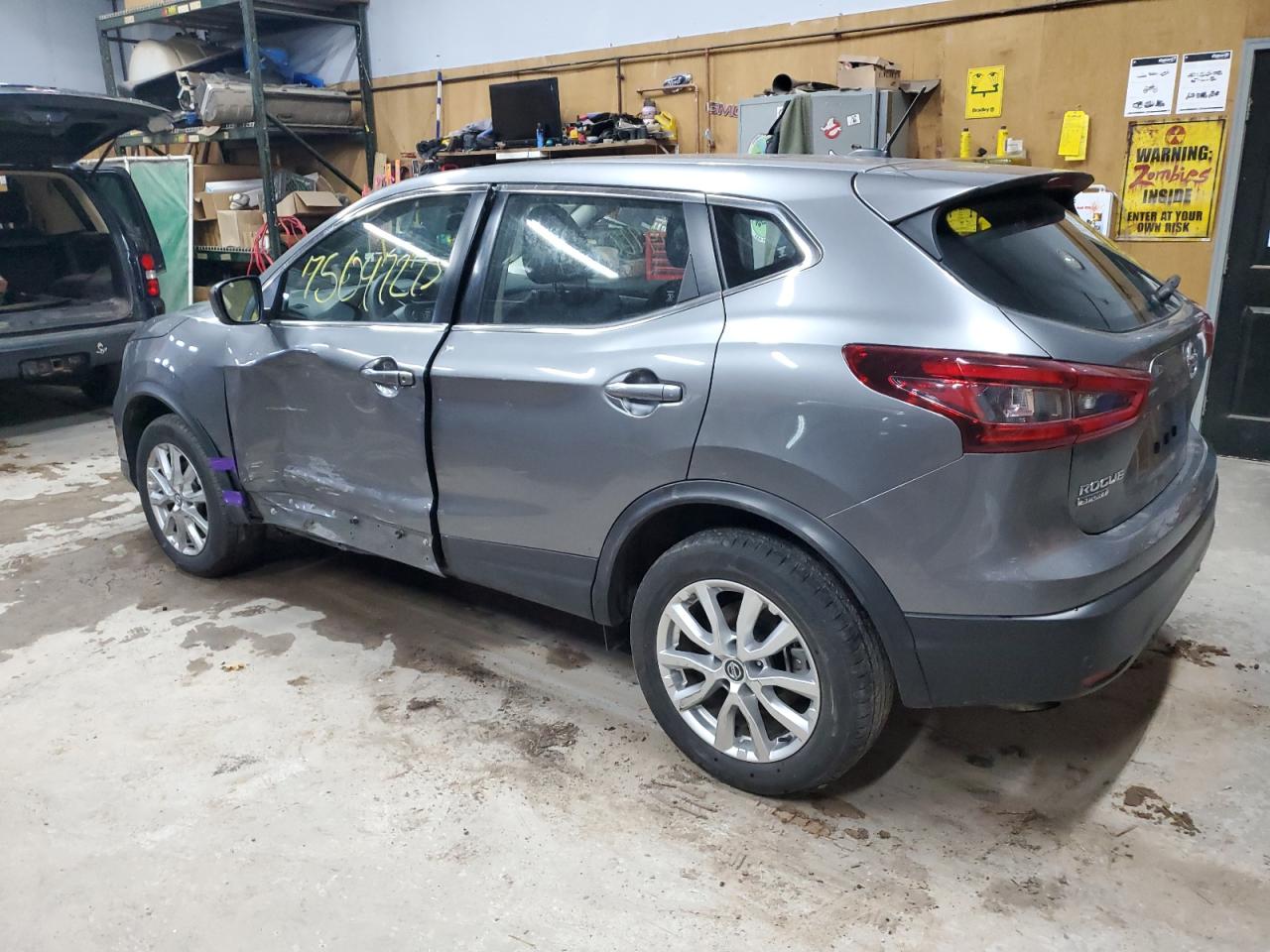 Изображение 2 2021 NISSAN ROGUE SPORT S 2021 с VIN JN1BJ1AV0MW563710