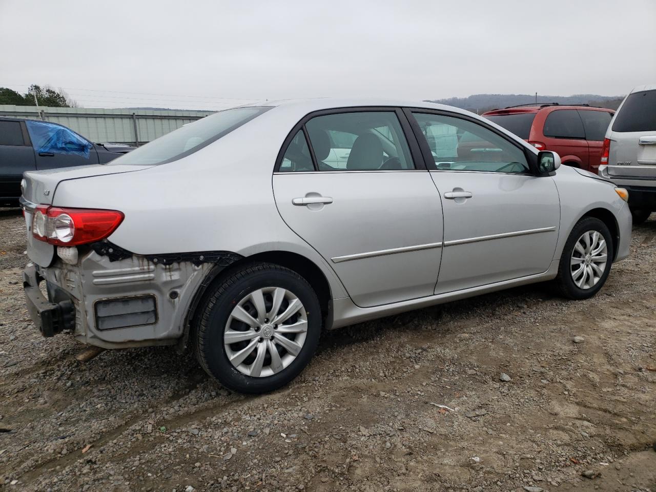 Image 3 of 2013 TOYOTA COROLLA BASE 2013 with VIN 2T1BU4EE2DC975748