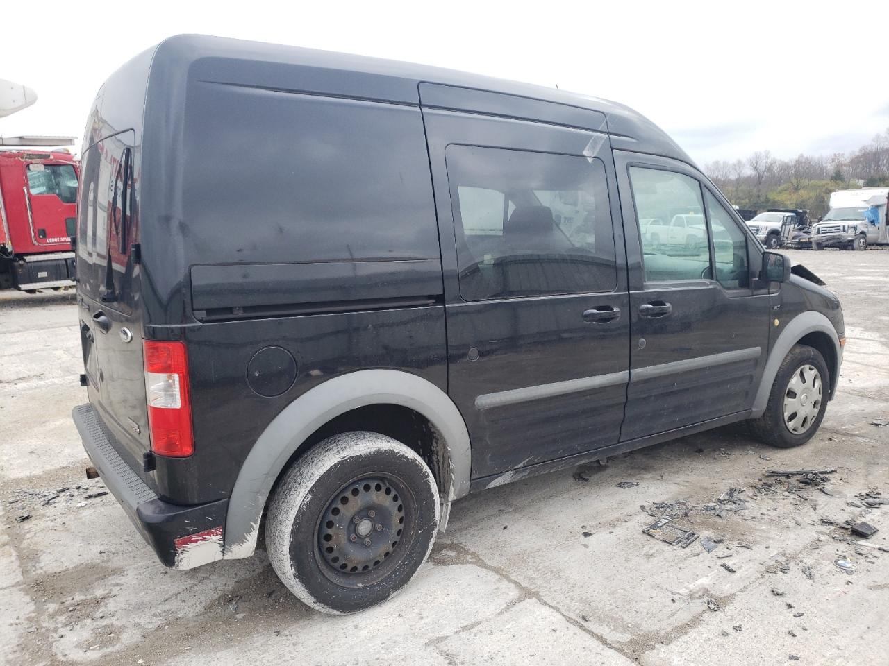Изображение 3 2013 FORD TRANSIT CONNECT XLT 2013 с VIN NM0KS9BN8DT163626