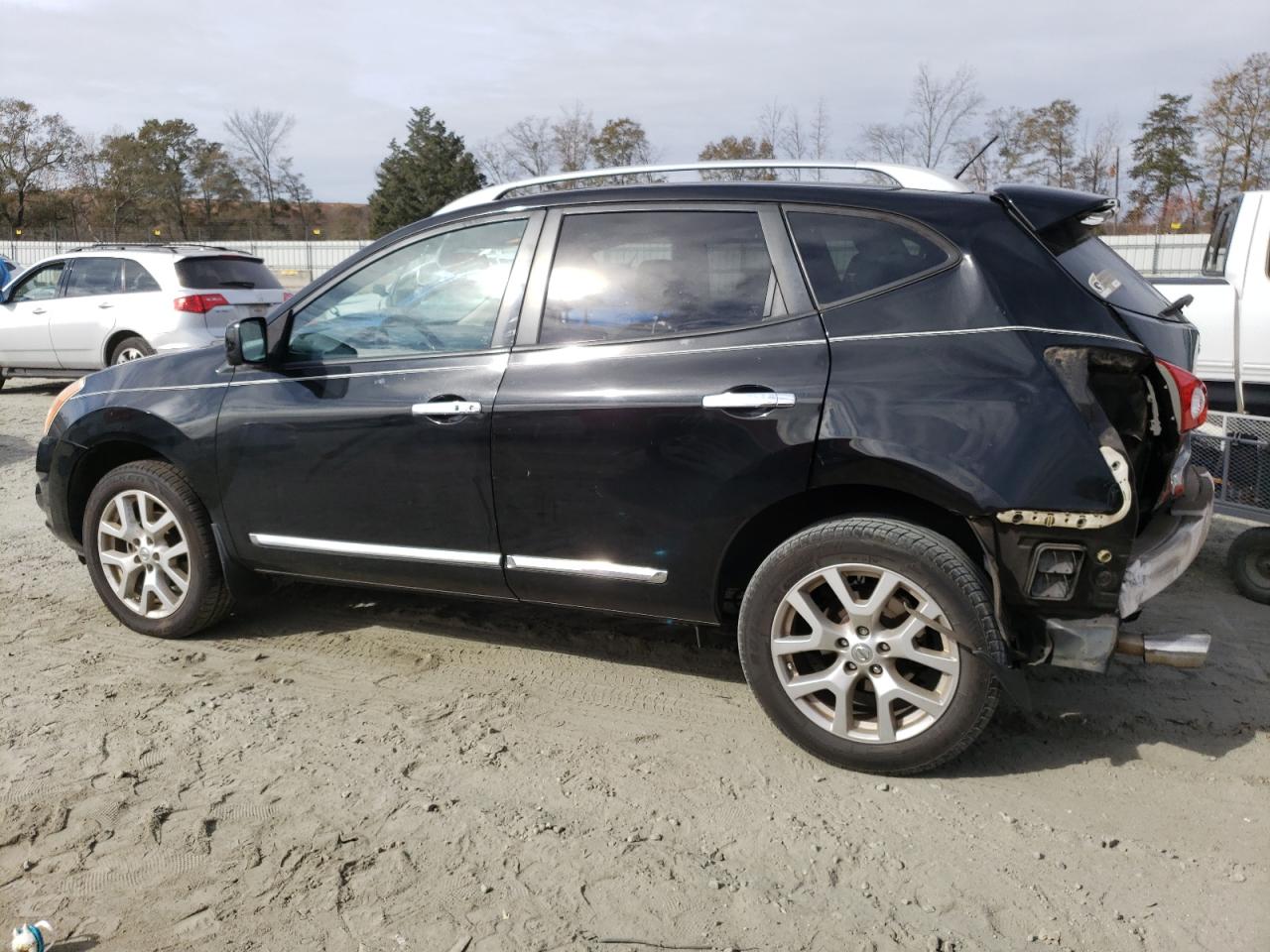 Image 2 of 2013 NISSAN ROGUE S 2013 with VIN JN8AS5MT2DW525245