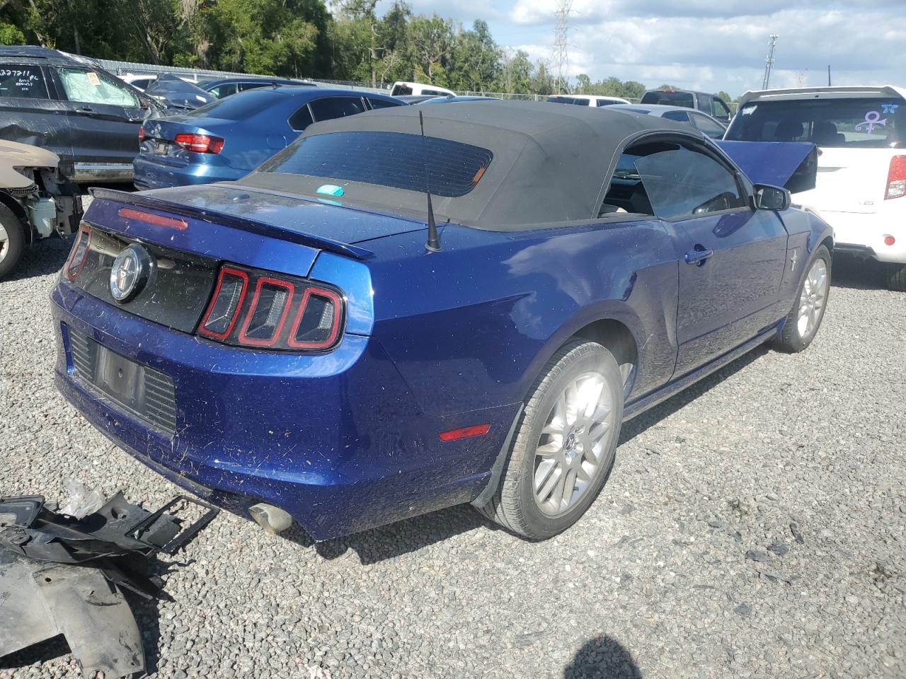 Obraz 3 z 2014 FORD MUSTANG  2014 z VIN 1ZVBP8EM8E5294477