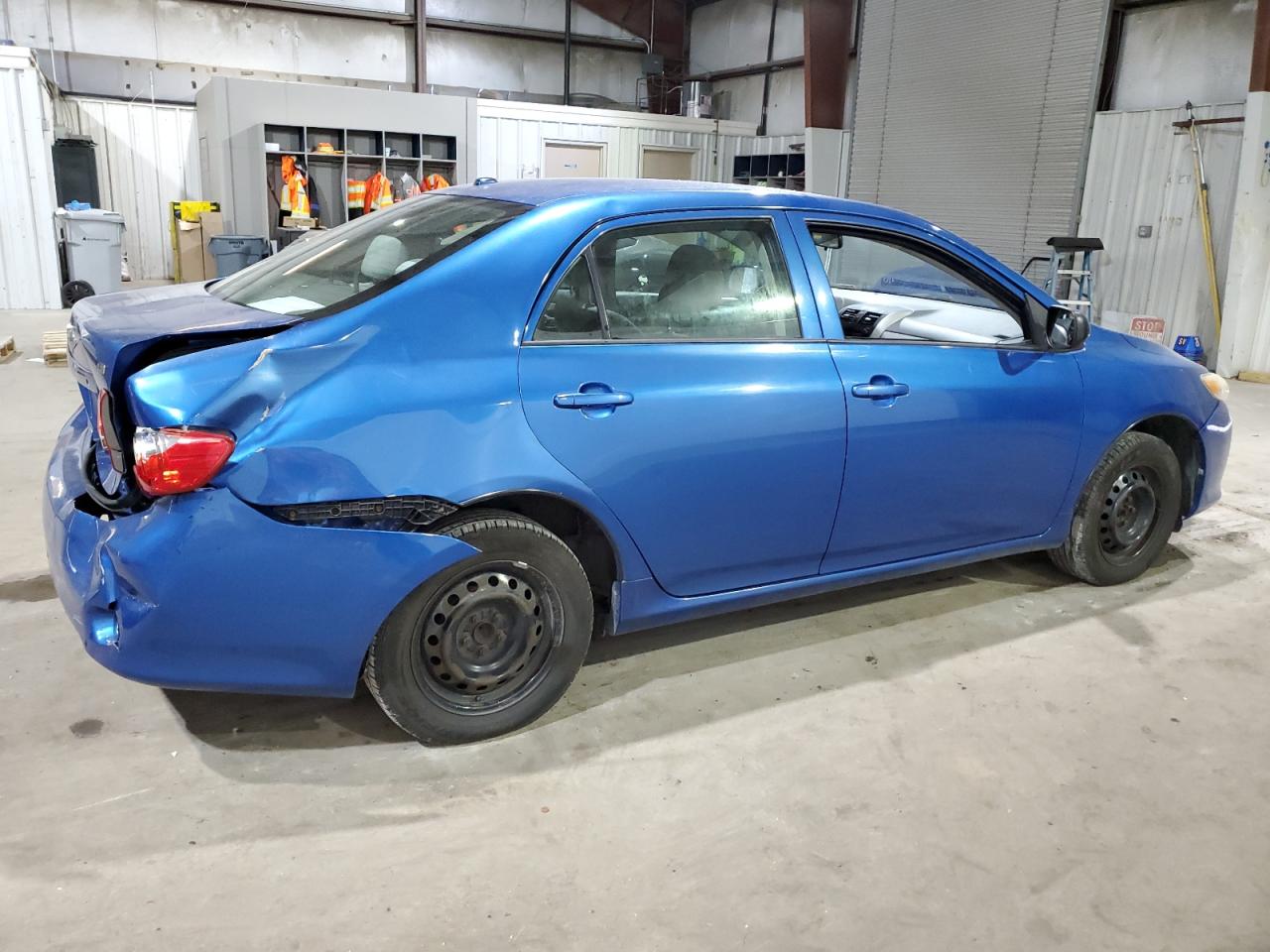 Image 3 of 2009 TOYOTA COROLLA BASE 2009 with VIN JTDBL40E39J050904