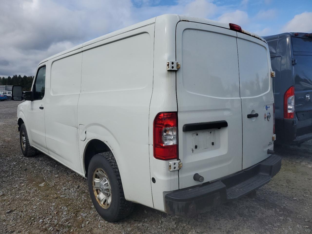Image 2 of 2017 NISSAN NV 2500 S 2017 with VIN 1N6AF0KY2HN807069