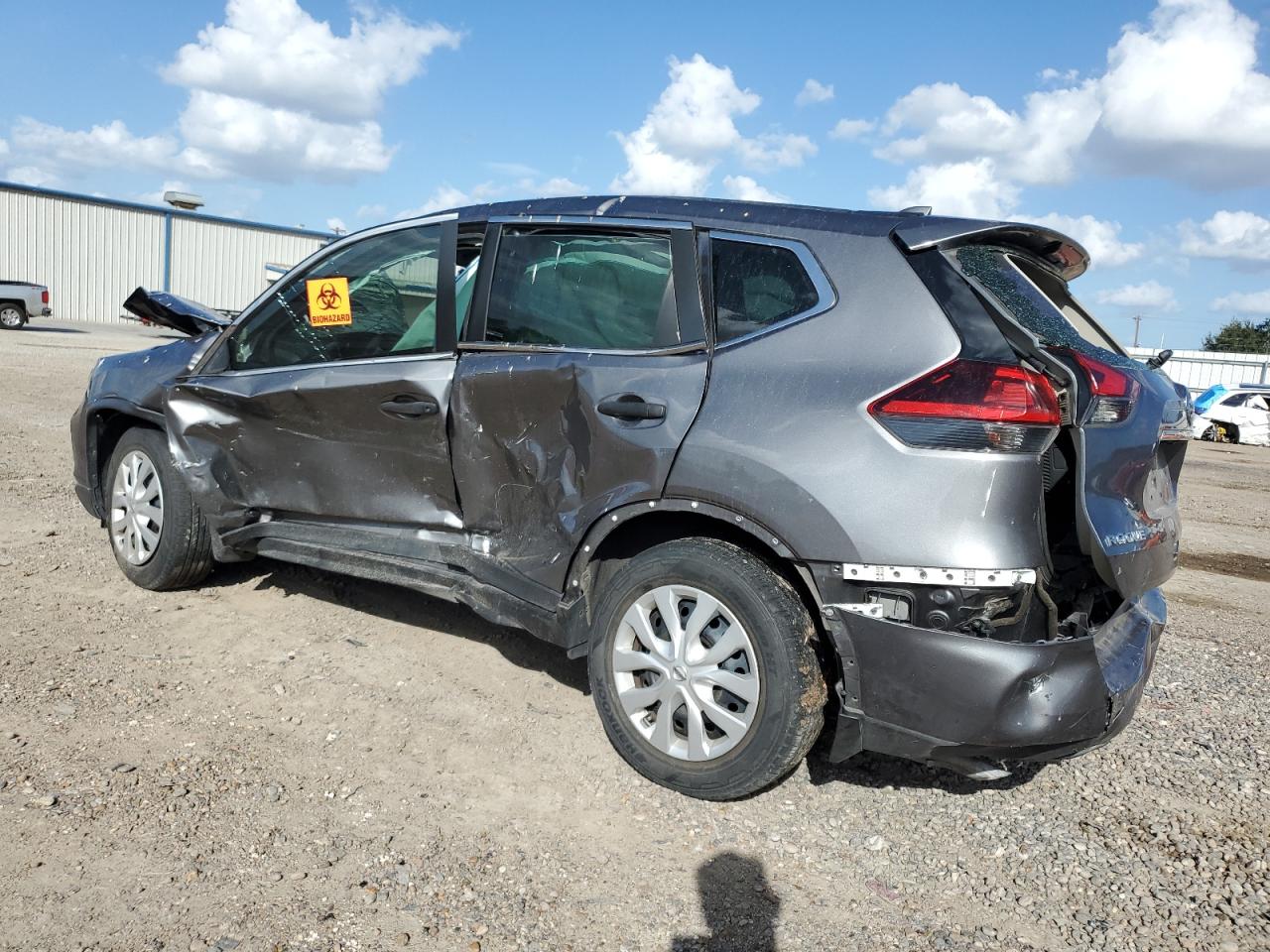 Изображение 2 2019 NISSAN ROGUE S 2019 с VIN 5N1AT2MT4KC839268