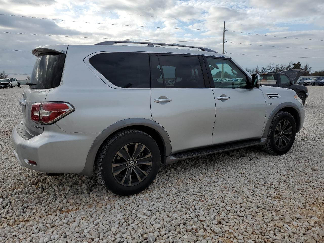 Obraz 3 z 2017 NISSAN ARMADA SV 2017 z VIN JN8AY2ND2H9008178