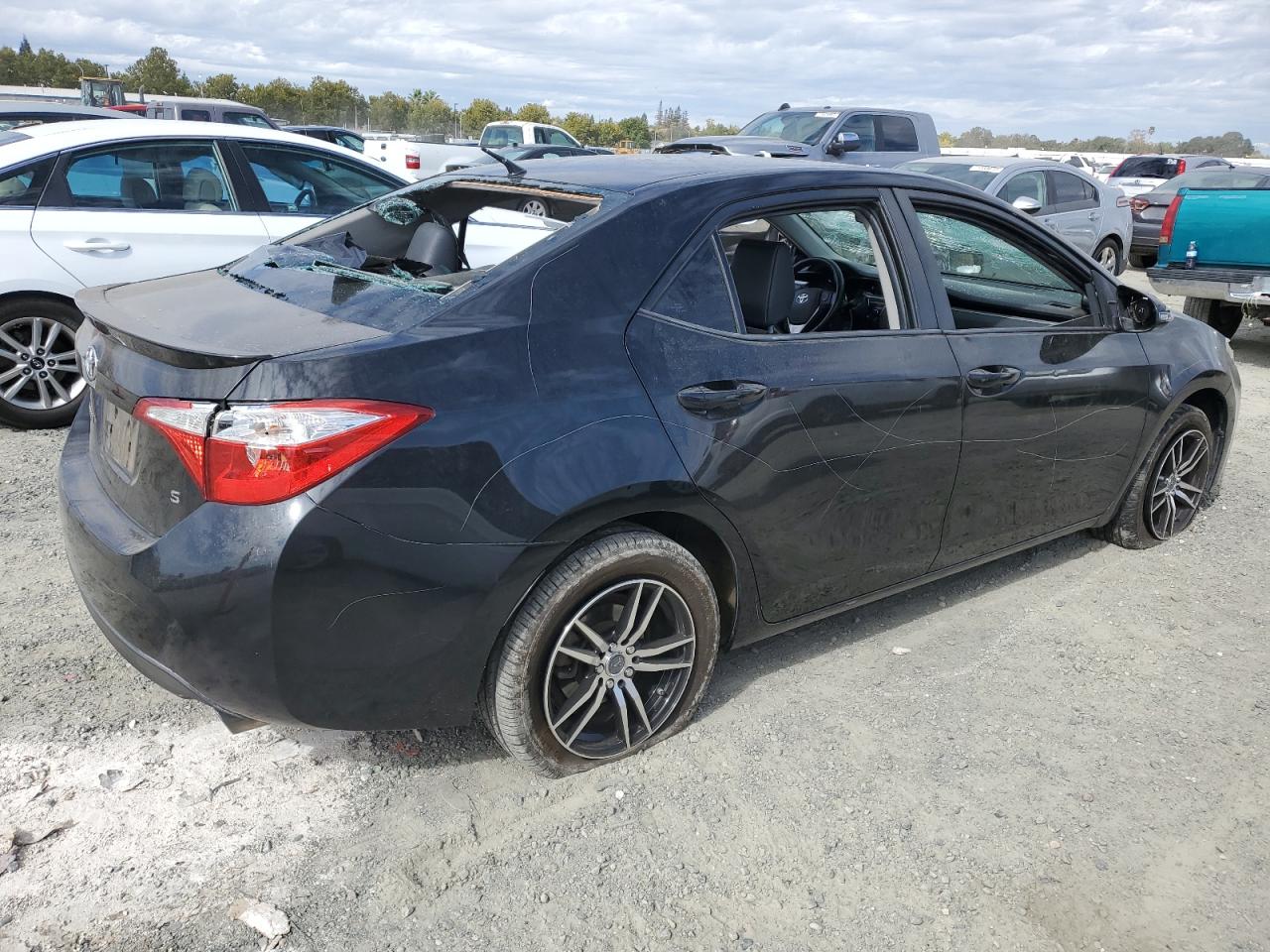 Изображение 3 2015 TOYOTA COROLLA L 2015 с VIN 5YFBURHE7FP236046