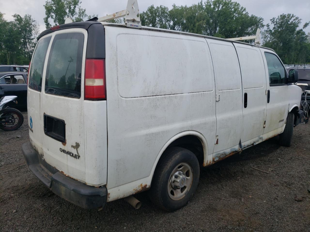 Image 3 of 2005 CHEVROLET EXPRESS G2500  2005 with VIN 1GCGG25V451103501