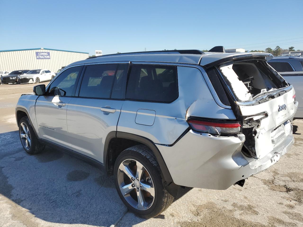 Image 2 of Jeep Grand Cherokee L Limited 2021 with VIN 1C4RJKBG1M8205554