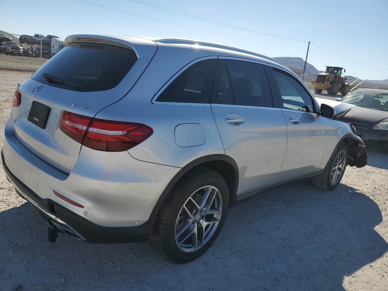 Изображение 3 Mercedes-Benz Glc 300 4Matic 2016 с VIN WDC0G4KB1GF061182