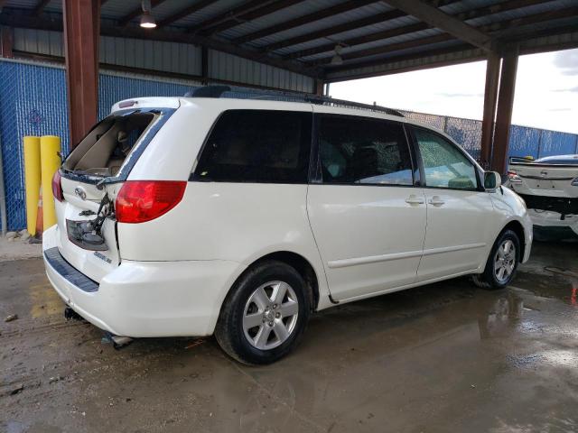 Image 3 of 2009 TOYOTA SIENNA XLE 2009 with VIN 5TDZK22C29S230721