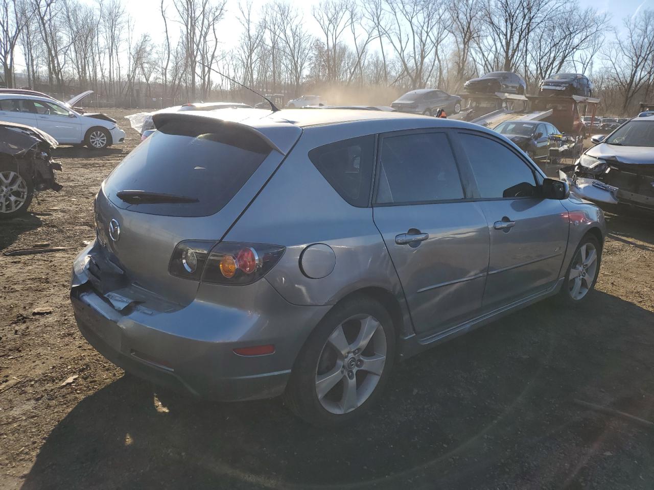Obraz 3 z 2005 MAZDA 3 HATCHBACK 2005 z VIN JM1BK343351295136