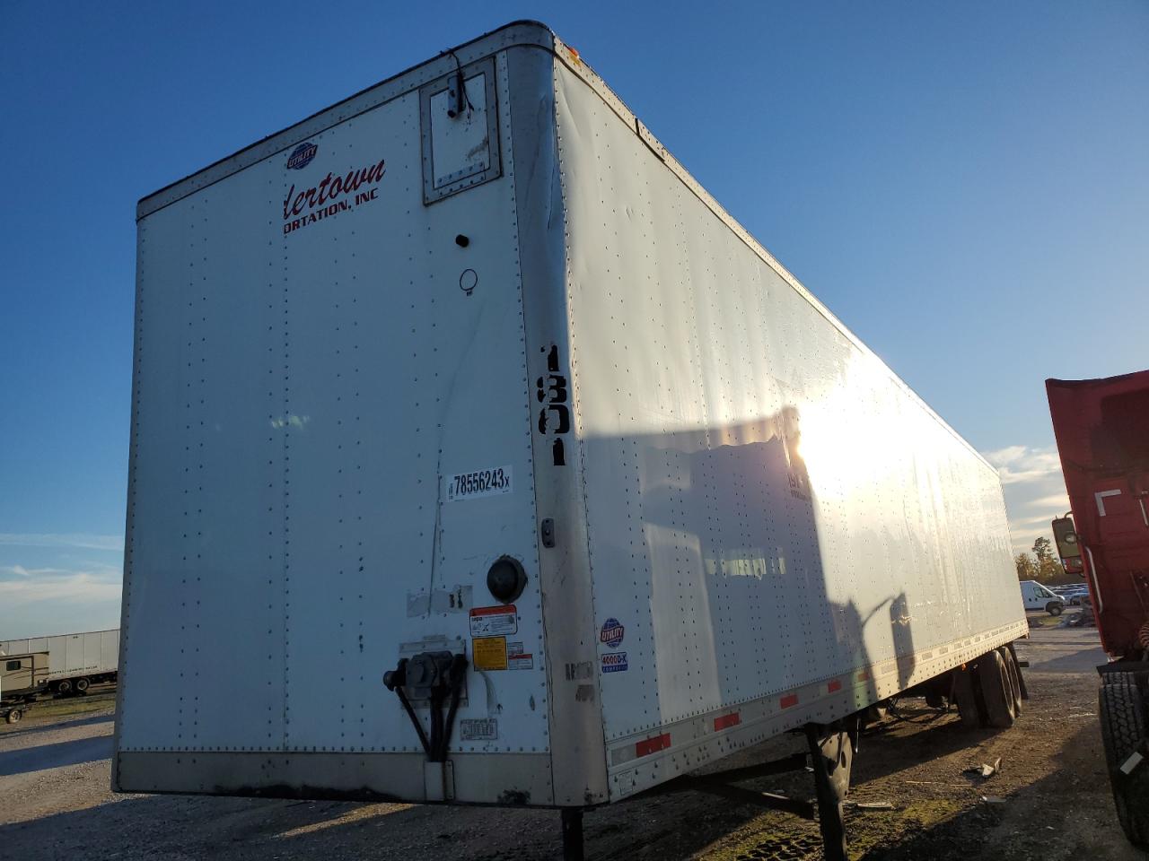Obraz 2 z 2018 UTILITY DRYVAN 2018 z VIN 1UYVS253XJ3272717