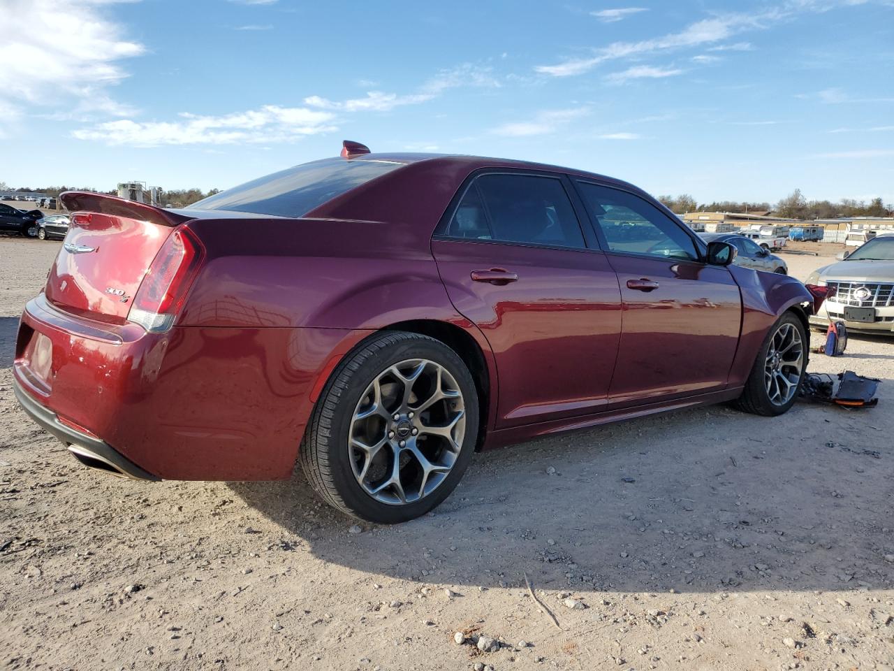 Изображение 3 2018 CHRYSLER 300 S 2018 с VIN 2C3CCABG5JH301675