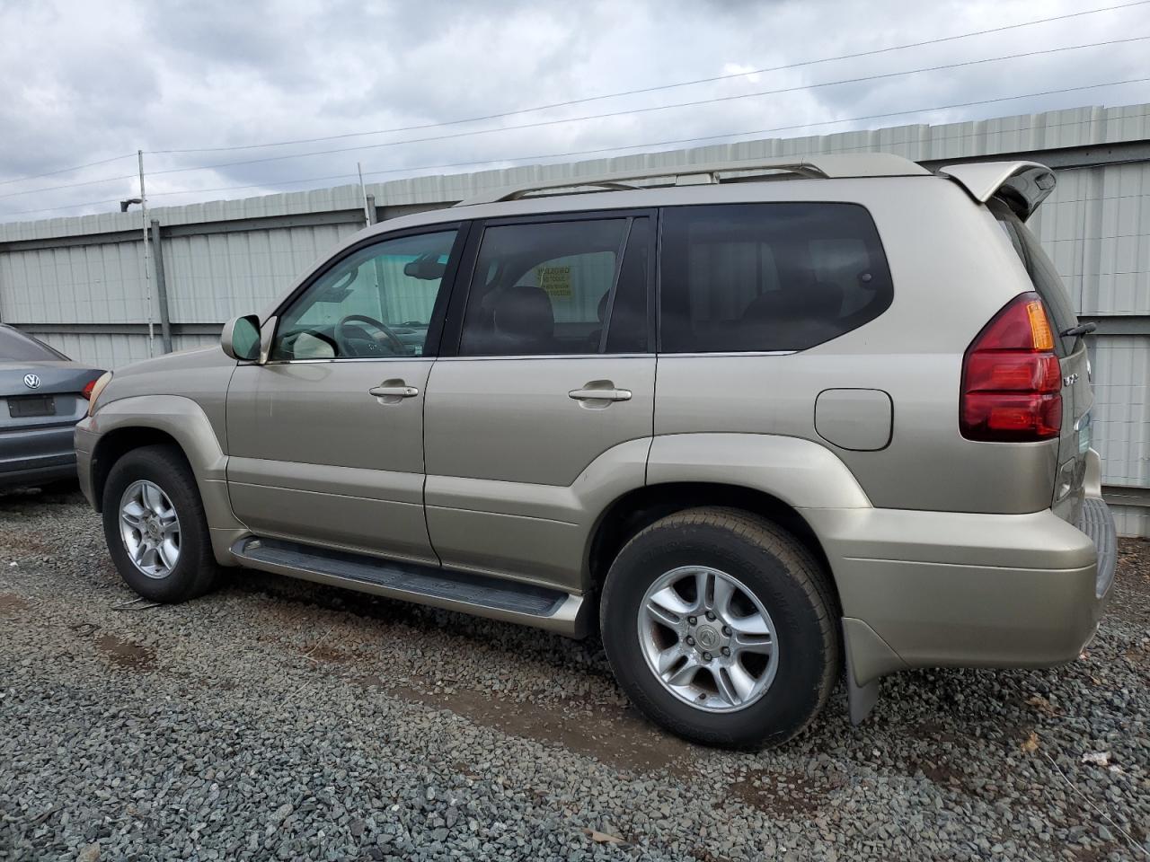 Image 2 of 2005 LEXUS GX 470 2005 with VIN JTJBT20X450089746
