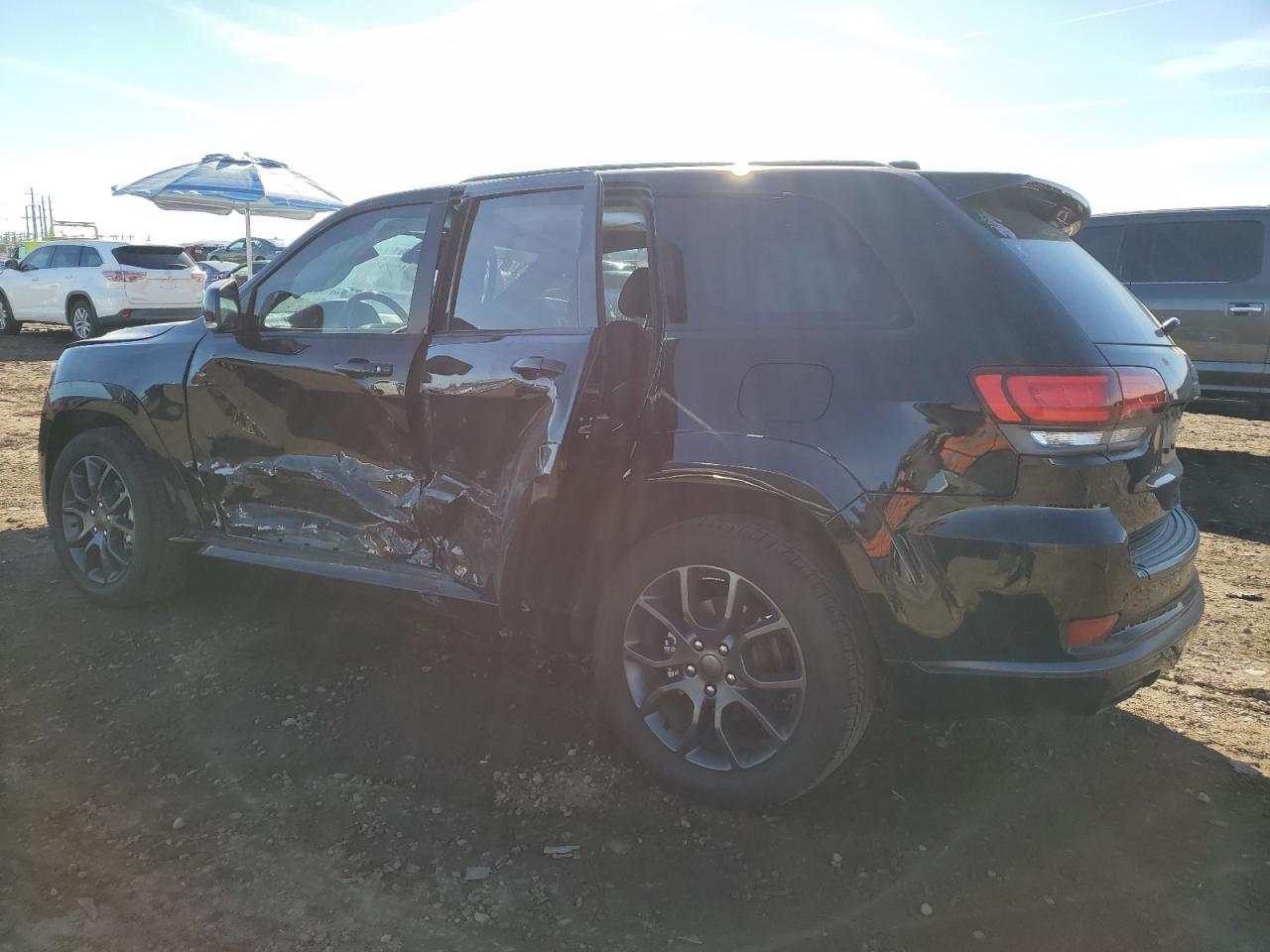 Image 2 of 2020 JEEP GRAND CHEROKEE OVERLAND 2020 with VIN 1C4RJECG7LC140298