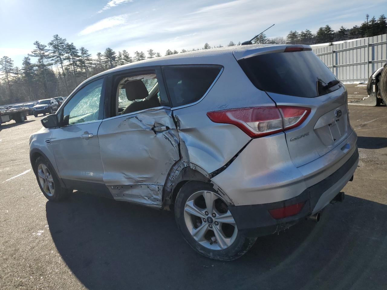 Image 2 of 2013 FORD ESCAPE SE 2013 with VIN 1FMCU9GX0DUB09481