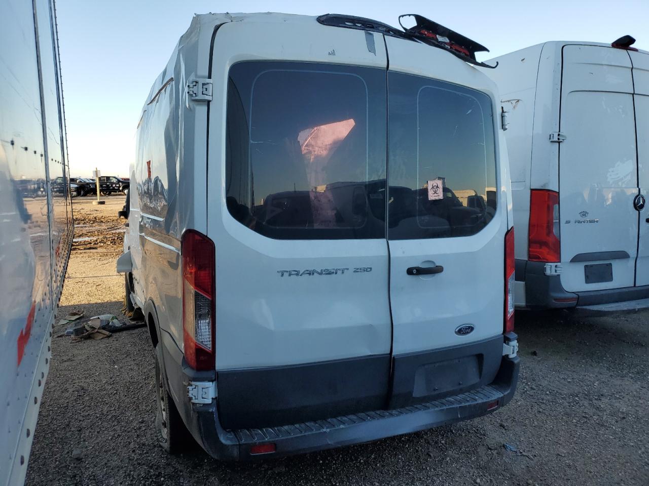 Obraz 3 z 2018 FORD TRANSIT T-250 2018 z VIN 1FTYR1CM1JKA74367