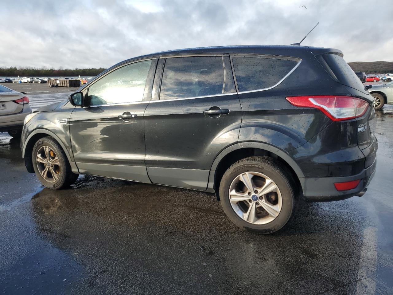 Obraz 2 z 2015 FORD ESCAPE SE 2015 z VIN 1FMCU0G90FUA26195